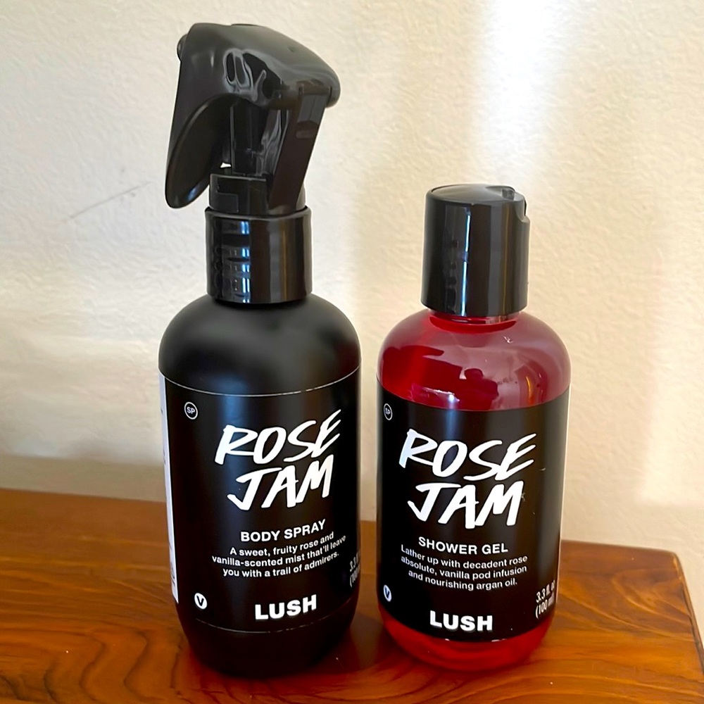 Lush rose jam set